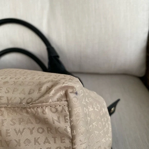 EUC Kate Spade New York black pebble leather zip closure handbag - Picture 13 of 14